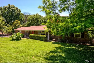 10814 Forest Circle Drive, Sunset Hills, MO 63128 - Photo 3