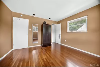 9151 Ramona Avenue, Saint John, MO 63121 - Photo 47
