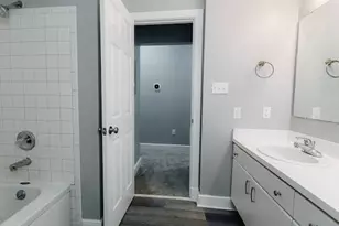 5879 Nina Pl, Saint Louis, MO 63112 - Photo 5