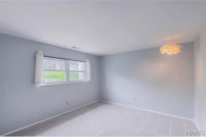 12045 Ameling Road, Maryland Heights, MO 63043 - Photo 23