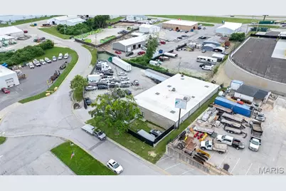 1335 Charlestown Industrial Drive, Saint Charles, MO 63303 - Photo 17