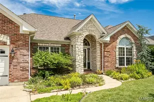 9609 Oakmont Woods Ct, Crestwood, MO 63126 - Photo 5
