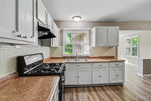 11952 Cato Dr, Florissant, MO 63033 - Photo 7