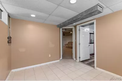 1040 Kostka Lane, Florissant, MO 63031 - Photo 25