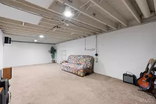 1040 Kostka Ln, Florissant, MO 63031 - Photo 23