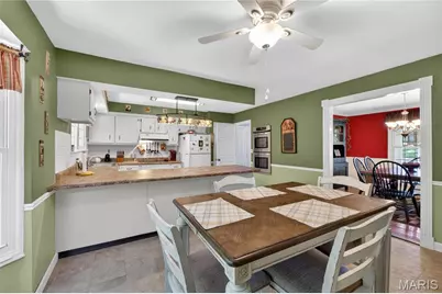 5311 Hamlin Court, Mehlville, MO 63128 - Photo 7