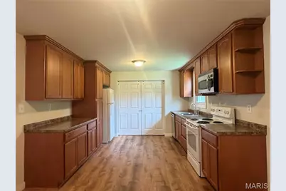 1323 W Congress Street, Pacific, MO 63069 - Photo 7