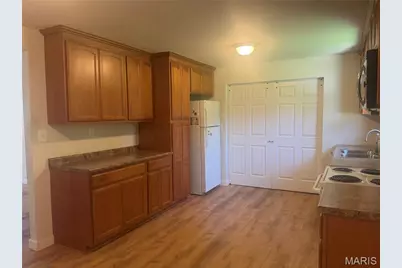 1323 W Congress Street, Pacific, MO 63069 - Photo 5
