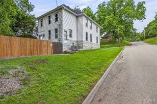 798 La Porte St, Saint Genevieve, MO 63670 - Photo 7
