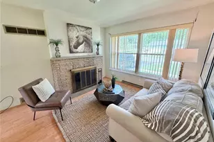 11606 Doris Dr, Saint Louis, MO 63138 - Photo 3