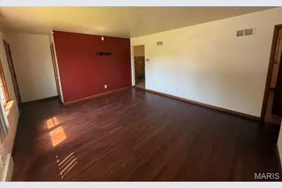 9732 Gloucester Drive, Saint Louis, MO 63137 - Photo 3