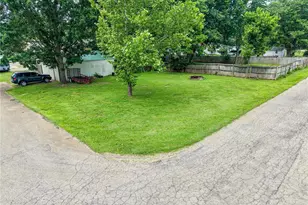 1307 E Chestnut St, Desloge, MO 63601 - Photo 31