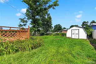 7437 Sunset Dr, Hazelwood, MO 63042 - Photo 19