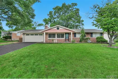 157 Romine Circle, Ballwin, MO 63011 - Photo 1