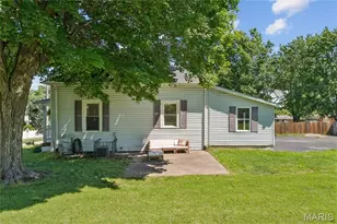 10130 Baptist Church Rd, Saint Louis, MO 63123 - Photo 33