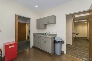 2 Richmond Center Ct, Saint Peters, MO 63376 - Photo 19