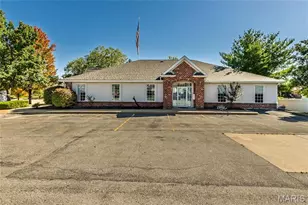 2 Richmond Center Ct, Saint Peters, MO 63376 - Photo 1