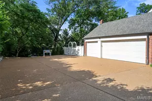 5 Ridgewood St, Ladue, MO 63124 - Photo 31