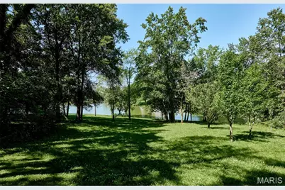 31 Great Lakes Drive, Saint Peters, MO 63376 - Photo 3