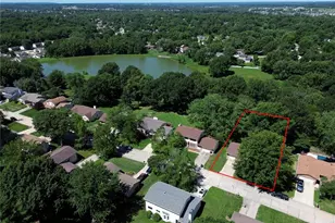 31 Great Lakes Dr, Saint Peters, MO 63376 - Photo 1