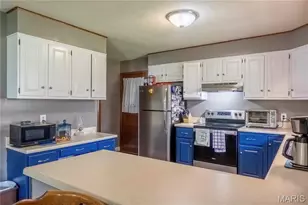 30 Satellite Dr, Hannibal, MO 63401 - Photo 7