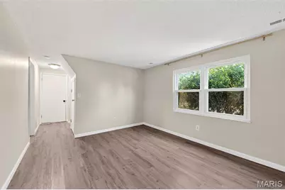 2240 Larbrook Drive, Florissant, MO 63031 - Photo 15