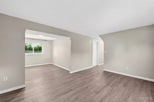 2240 Larbrook Dr, Florissant, MO 63031 - Photo 13