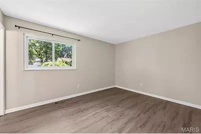 2240 Larbrook Drive, Florissant, MO 63031 - Photo 19