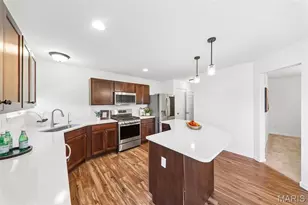 819 Cedar Blf Wy, Fenton, MO 63026 - Photo 11