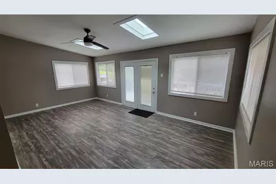 8720 Marcella Avenue, Bel-Ridge, MO 63121 - Photo 5