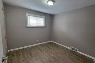 8720 Marcella Ave, Bel-Ridge, MO 63121 - Photo 7