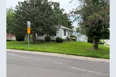 10711 Saint Henry Lane, Saint Ann, MO 63074 - Photo 3