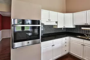 11858 Villa Dorado Dr, Saint Louis, MO 63146 - Photo 13