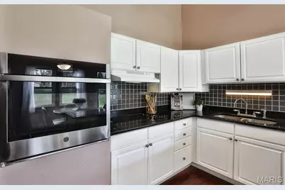 11858 Villa Dorado Drive, Saint Louis, MO 63146 - Photo 13