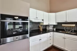 11858 Villa Dorado Dr, Saint Louis, MO 63146 - Photo 13