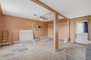 805 Brooksher Dr, Elsberry, MO 63343 - Photo 17