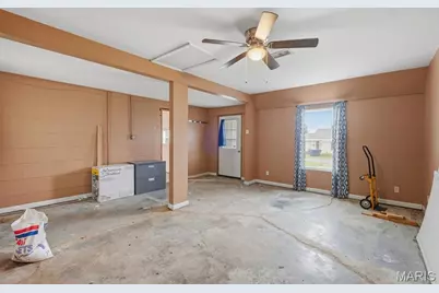 805 Brooksher Drive, Elsberry, MO 63343 - Photo 19