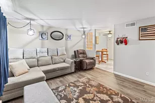 6934 Colonial Woods Dr, Saint Louis, MO 63129 - Photo 7