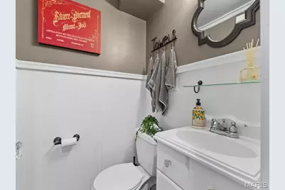 890 Warwick Lane, Glendale, MO 63122 - Photo 39