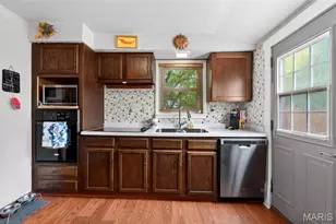 700 Adams St, Saint Charles, MO 63301 - Photo 7