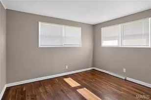 2207 Hollis Dr, Saint Louis, MO 63136 - Photo 9