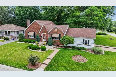 206 N Castello Street, Florissant, MO 63031 - Photo 1