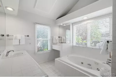 8016 Gannon Avenue, University City, MO 63130 - Photo 25