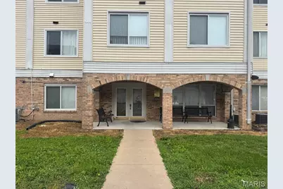 942 Guelbreth Lane #208, Saint Louis, MO 63141 - Photo 3