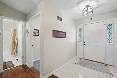 2417 S Lakeridge Court #14, Lake Saint Louis, MO 63367 - Photo 3