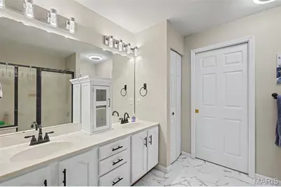 2417 S Lakeridge Court #14, Lake Saint Louis, MO 63367 - Photo 15