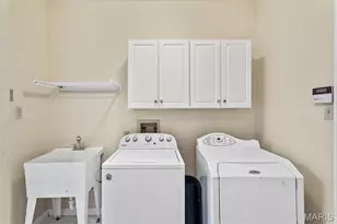 13052 Pembrooke Valley Ct, Town and Country, MO 63141 - Photo 37