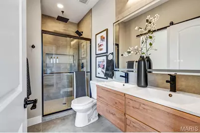 1000 Barton Street, Saint Louis, MO 63104 - Photo 33