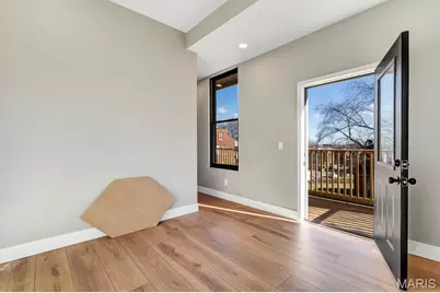 1000 Barton Street, Saint Louis, MO 63104 - Photo 25