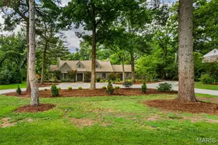 10928 Clayton Rd, Saint Louis, MO 63131 - Photo 1